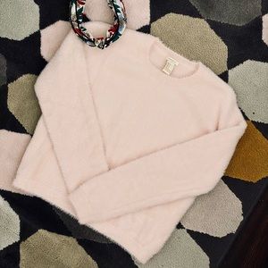 NWOT Forever21 Fuzzy Pink Sweater🌸